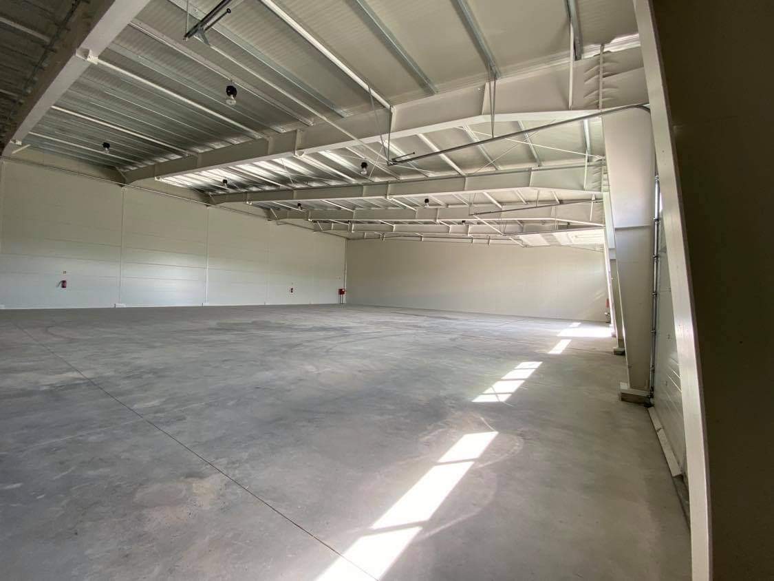 Kiadó Műhely Raktár Telephely Autópálya mellett Pest Nagytarcsa 1440000