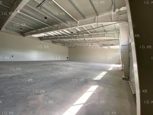 Kiadó Műhely Raktár Telephely Autópálya mellett Pest Nagytarcsa 1440000