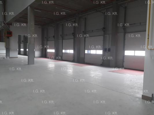 Kiadó Csarnok Műhely Raktár Telephely Autópálya mellett Pest Fót 5,35